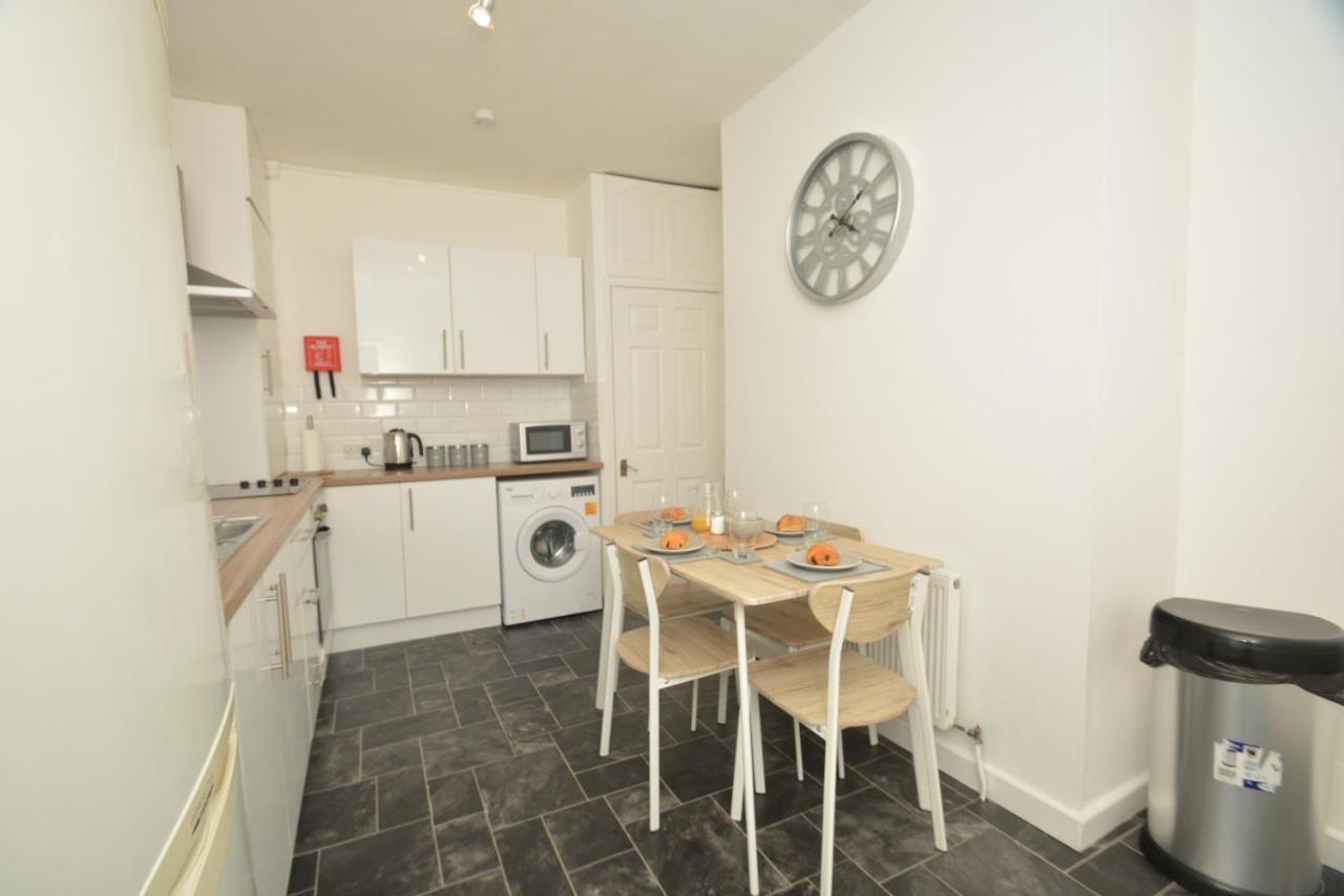 Spacious And Homely 2 Bedroom Flat - Suitelivin Gateshead Extérieur photo