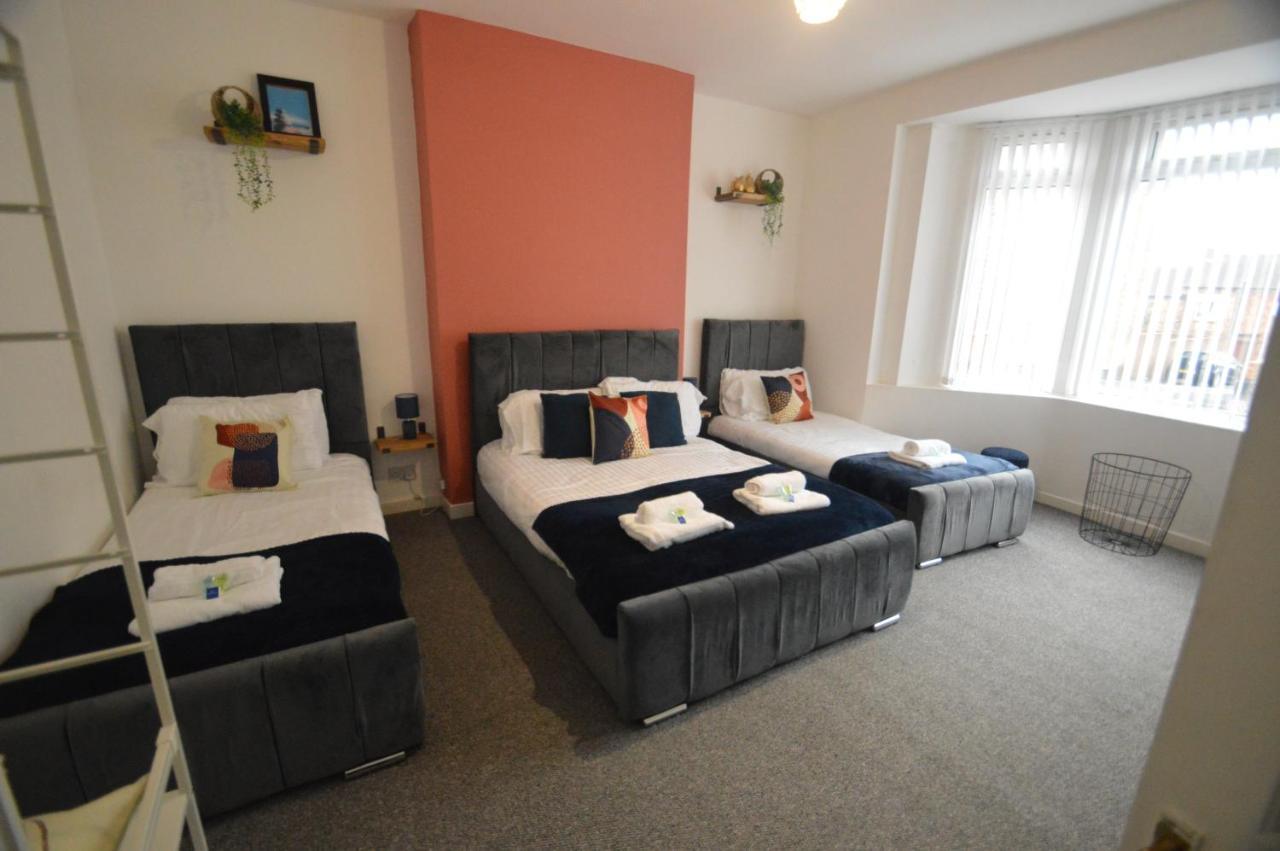 Spacious And Homely 2 Bedroom Flat - Suitelivin Gateshead Extérieur photo