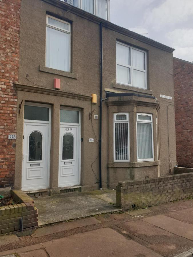 Spacious And Homely 2 Bedroom Flat - Suitelivin Gateshead Extérieur photo